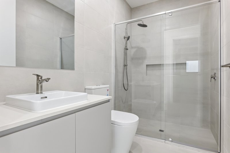 Photo - 5 Comox Avenue, Wyndham Vale VIC 3024 - Image 17