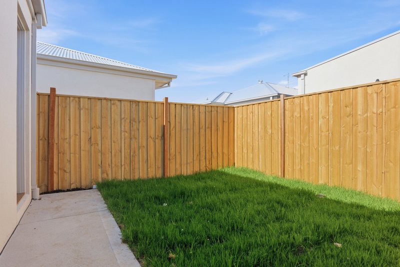 Photo - 5 Comox Avenue, Wyndham Vale VIC 3024 - Image 20