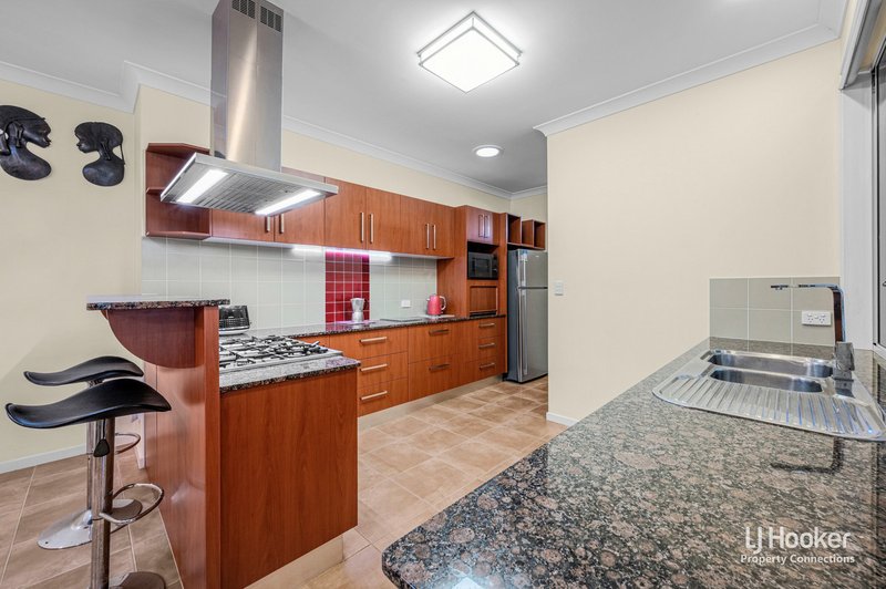 Photo - 5 Confluence Court, Eatons Hill QLD 4037 - Image 3