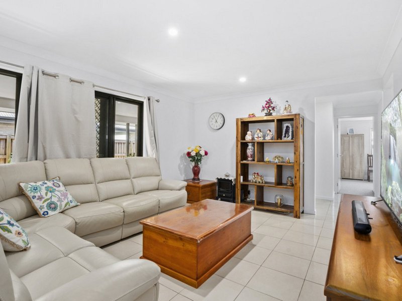 Photo - 5 Conimbla Street, Pimpama QLD 4209 - Image 3