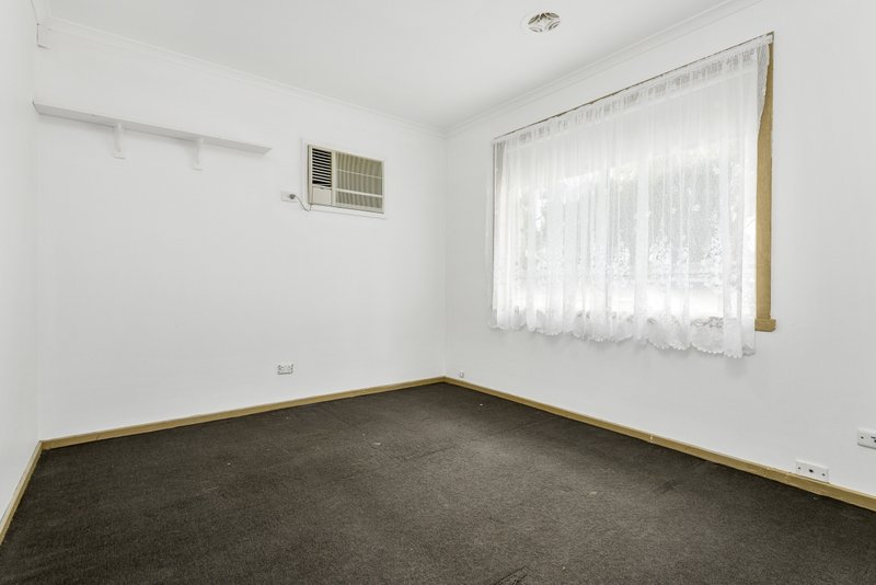 Photo - 5 Coniston Place, Hoppers Crossing VIC 3029 - Image 8