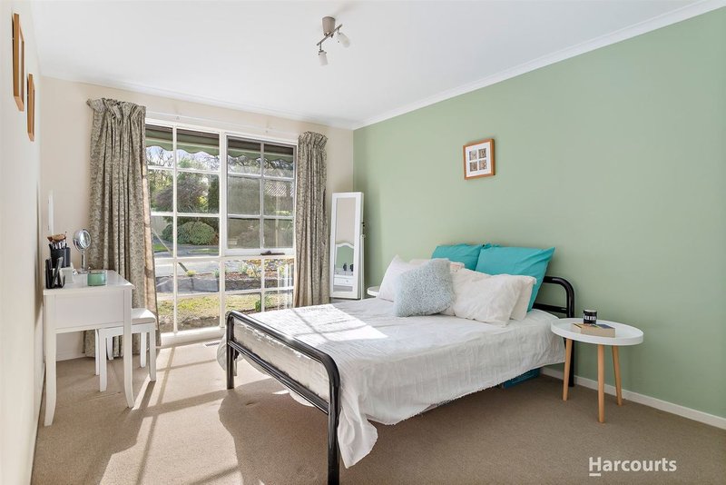 Photo - 5 Consort Avenue, Vermont South VIC 3133 - Image 9