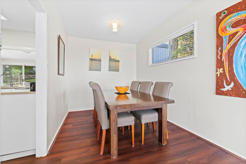 Photo - 5 Coolabah Close, Thornleigh NSW 2120 - Image 3