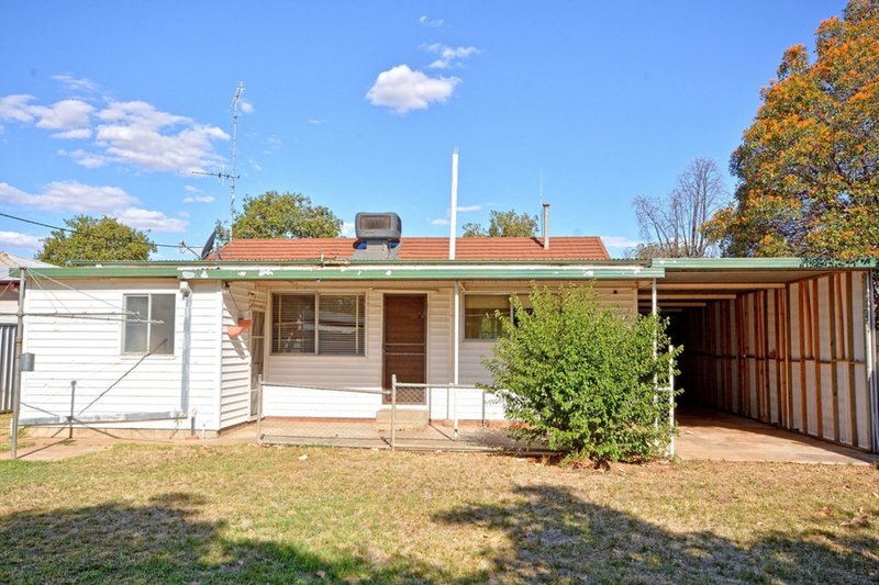 Photo - 5 Coolamon Street, Leeton NSW 2705 - Image 14