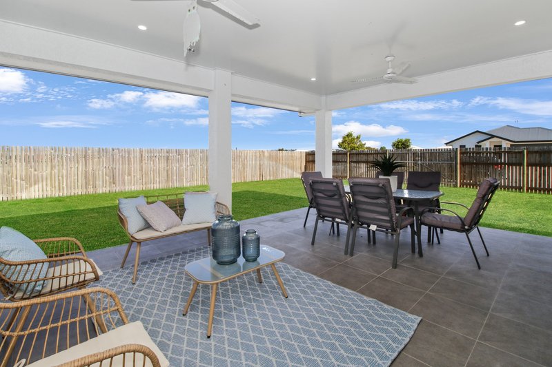 Photo - 5 Coolamon Street, Mount Low QLD 4818 - Image 9