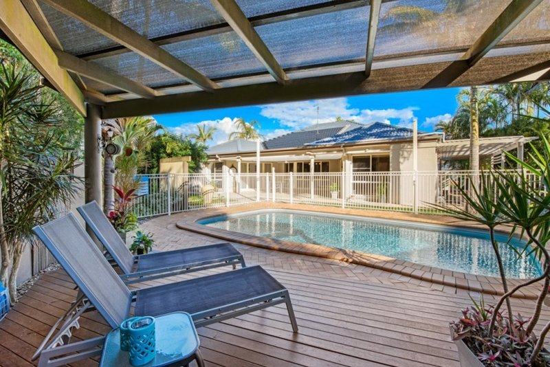 Photo - 5 Cooloola Place, Twin Waters QLD 4564 - Image 3