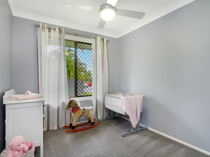 Photo - 5 Coomville Crescent, Nerang QLD 4211 - Image 8