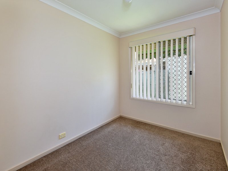 Photo - 5 Cooper Place, Carseldine QLD 4034 - Image 12