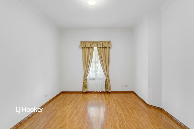 Photo - 5 Coopers Crescent, Mawson Lakes SA 5095 - Image 12