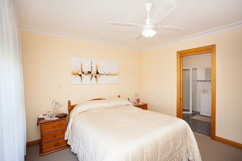 Photo - 5 Coral Close, Old Bar NSW 2430 - Image 9