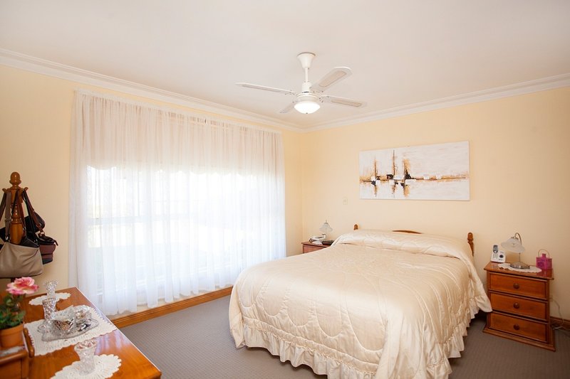 Photo - 5 Coral Close, Old Bar NSW 2430 - Image 10