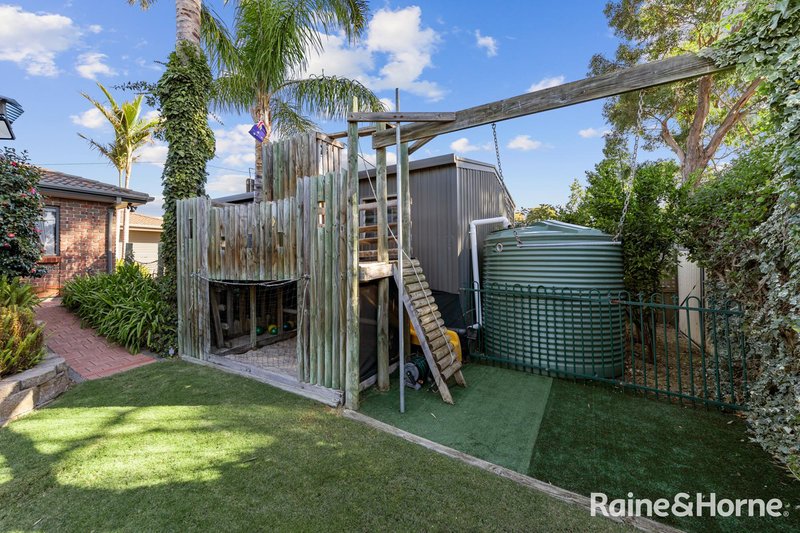 Photo - 5 Coronet Avenue, Woodcroft SA 5162 - Image 24