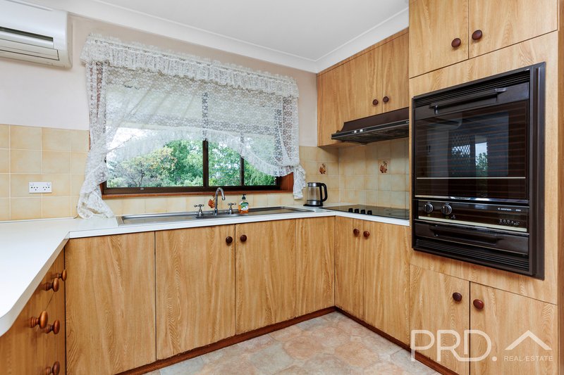 Photo - 5 Corralyn Avenue, Batlow NSW 2730 - Image 4