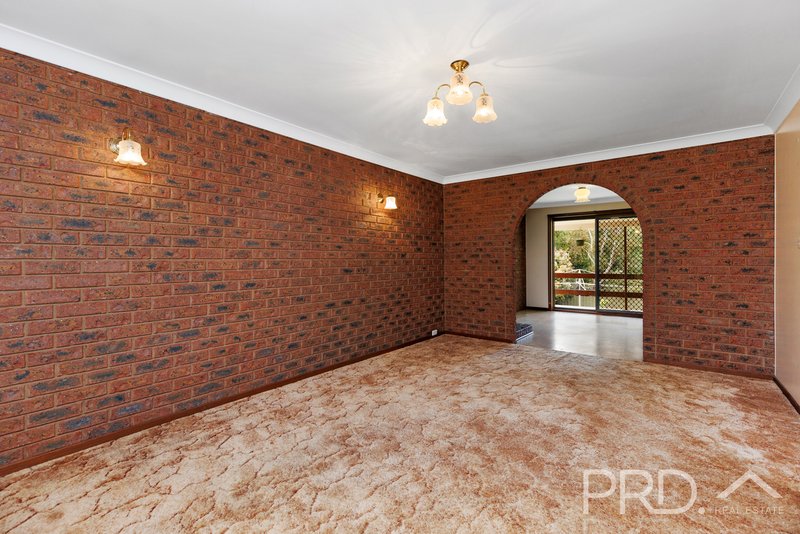 Photo - 5 Corralyn Avenue, Batlow NSW 2730 - Image 6