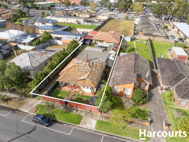 Photo - 5 Cottrell Street, Werribee VIC 3030 - Image 6