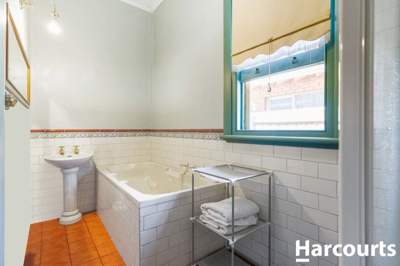 Photo - 5 Cottrell Street, Werribee VIC 3030 - Image 23