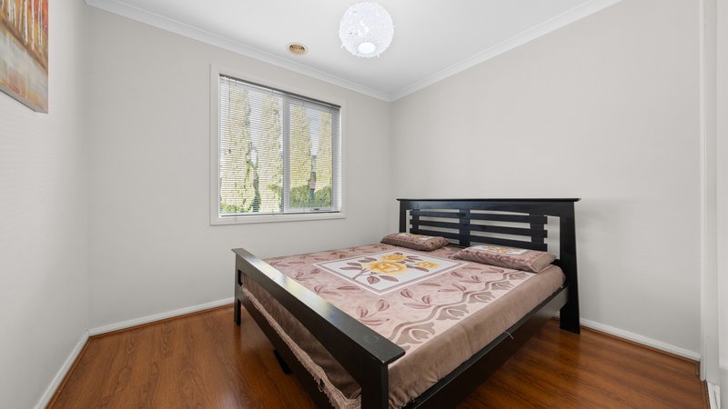 Photo - 5 Coventry Lane, Craigieburn VIC 3064 - Image 10