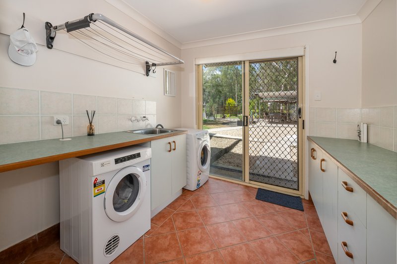 Photo - 5 Coventry Place, Caboolture QLD 4510 - Image 18