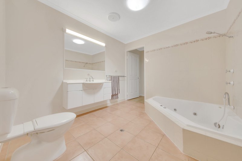 Photo - 5 Covill Court, Telina QLD 4680 - Image 7