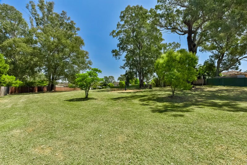 Photo - 5 Cowper Drive, Camden South NSW 2570 - Image 17