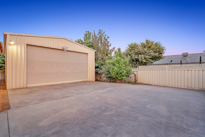 Photo - 5 Creekwood Drive, Craigieburn VIC 3064 - Image 21