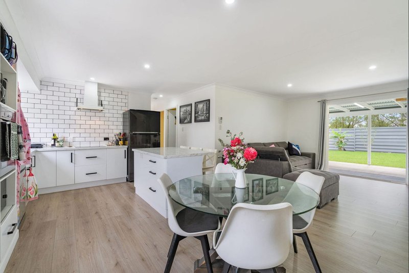 Photo - 5 Crest Street, Beenleigh QLD 4207 - Image 3