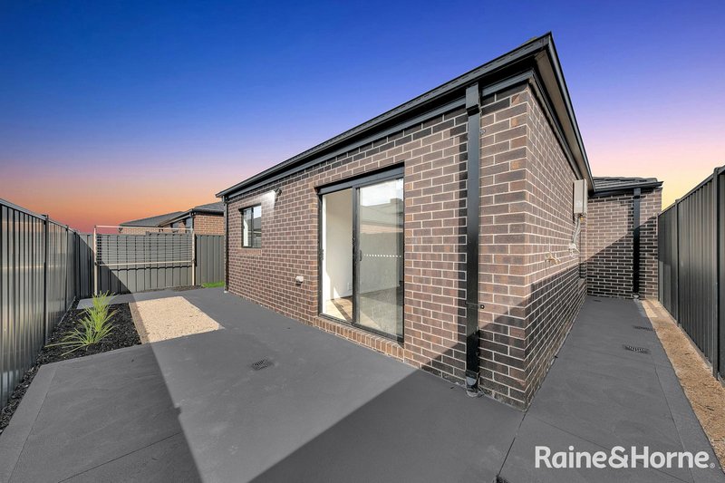 Photo - 5 Crib Street, Tarneit VIC 3029 - Image 18