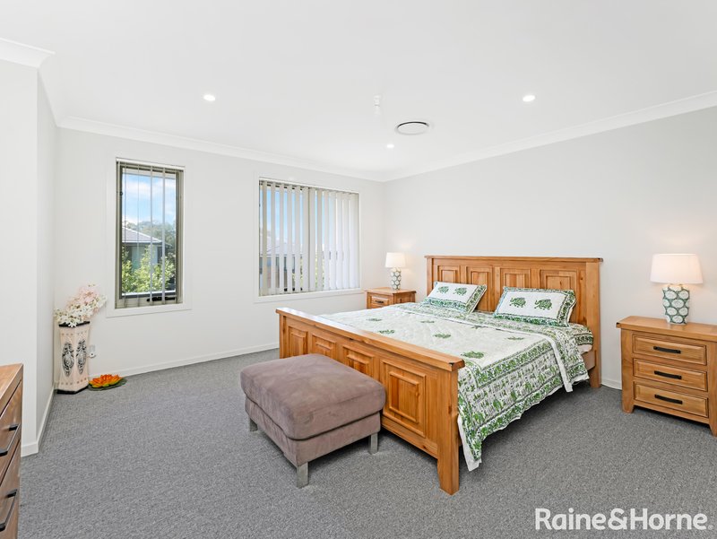Photo - 5 Crowley Boulevard, Claymore NSW 2559 - Image 7