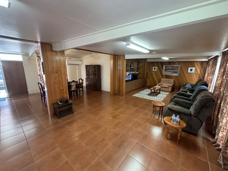 Photo - 5 Cumrumja Close, Rocky Point QLD 4874 - Image 8