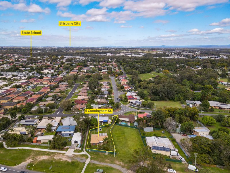 Photo - 5 Cunningham Street, Deception Bay QLD 4508 - Image 12