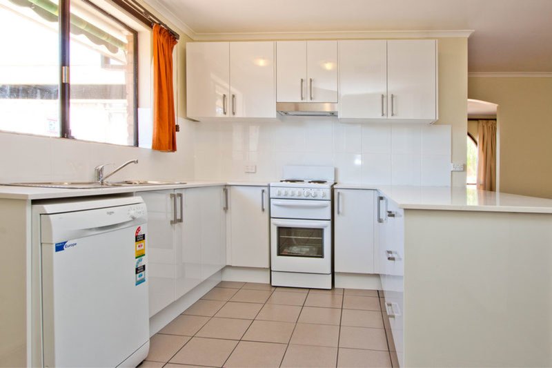 Photo - 5 Cunningham Street, Morphett Vale SA 5162 - Image 5