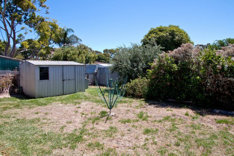 Photo - 5 Cunningham Street, Morphett Vale SA 5162 - Image 12