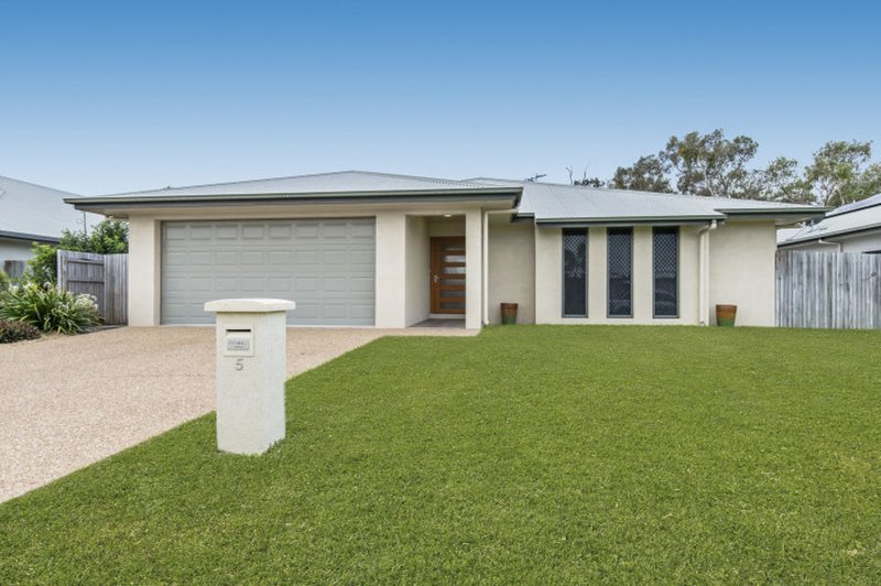 5 Currawinya Court, Bushland Beach QLD 4818