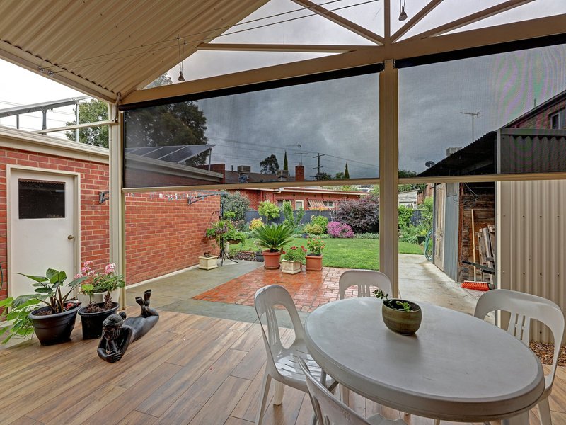 Photo - 5 Cusack Street, Wangaratta VIC 3677 - Image 10