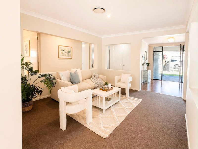 Photo - 5 Cypress Street, Heathwood QLD 4110 - Image 8