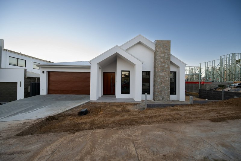 Photo - 5 Dabrowski Street, Jacka ACT 2914 - Image 2
