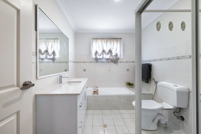 Photo - 5 Dahlia Place, Prestons NSW 2170 - Image 10