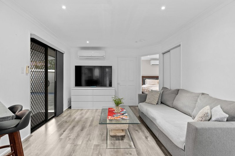 Photo - 5 Daintree Place, Redbank QLD 4301 - Image 4