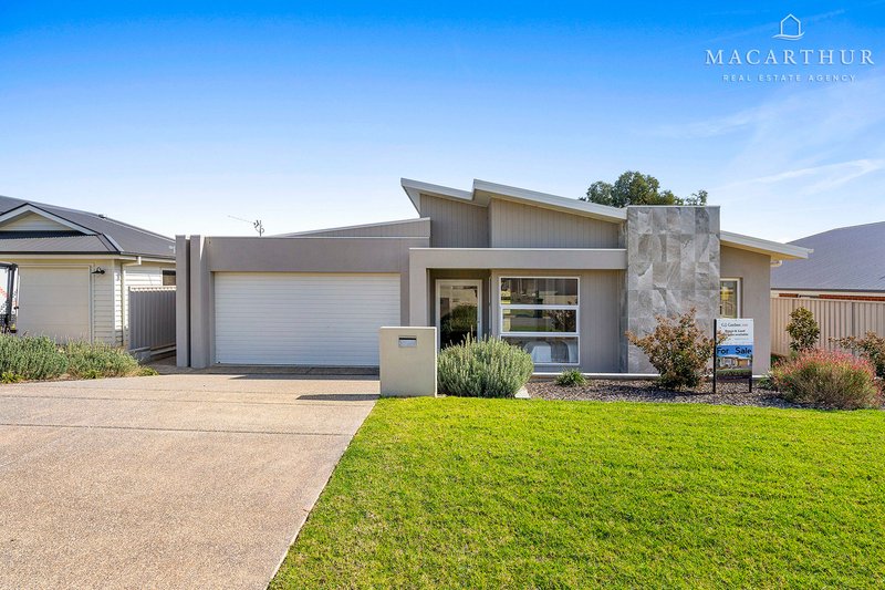 5 Dallas Avenue, Gobbagombalin NSW 2650