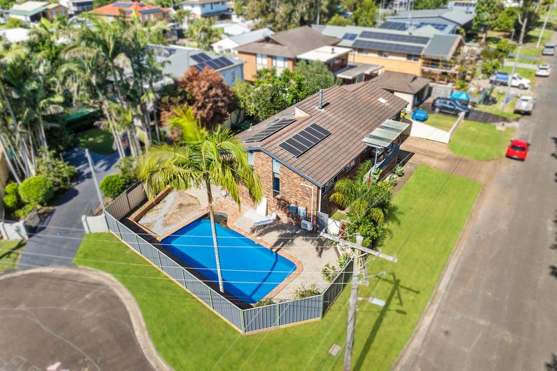 Photo - 5 Damien Close, Chittaway Point NSW 2261 - Image 13