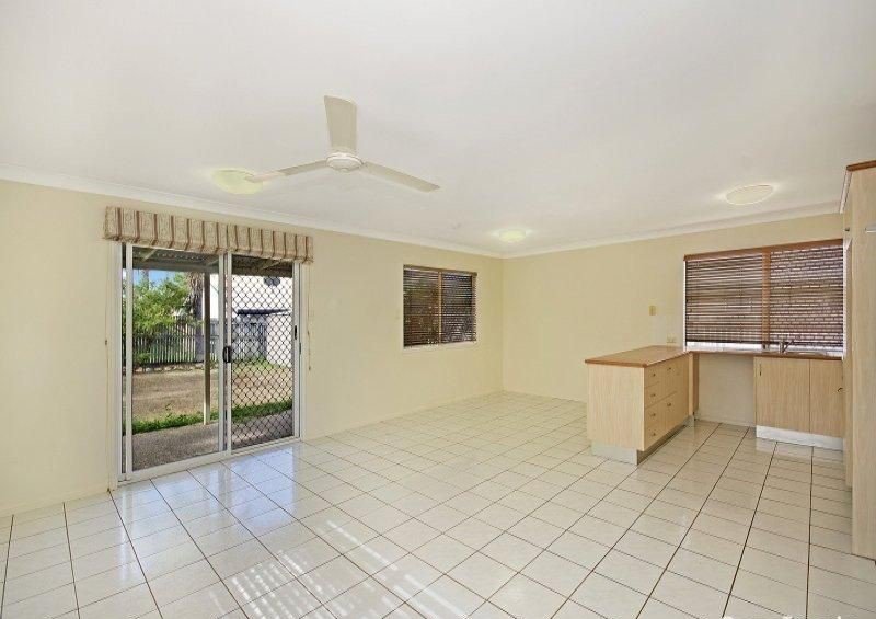 Photo - 5 Damson Court, Douglas QLD 4814 - Image 3