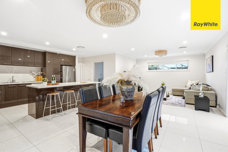Photo - 5 Dan Street, Merrylands NSW 2160 - Image 6