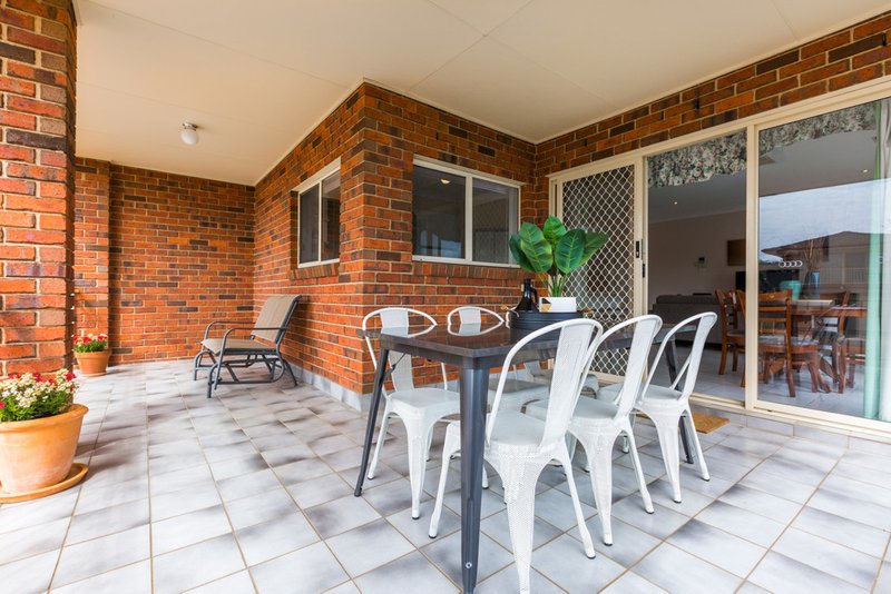 Photo - 5 Dandenong Court, Palmerston ACT 2913 - Image 11