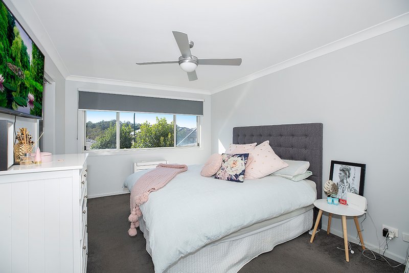 Photo - 5 Darlington Drive, Buttaba NSW 2283 - Image 10