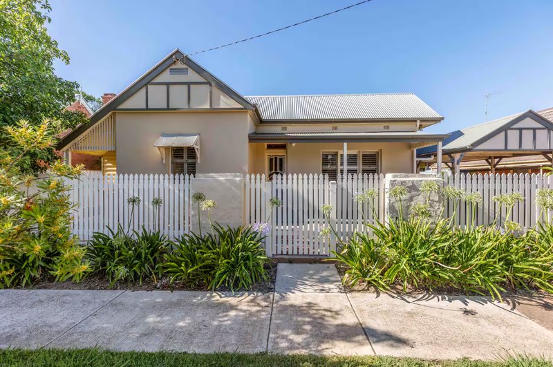 5 Darlow Street, Wagga Wagga NSW 2650