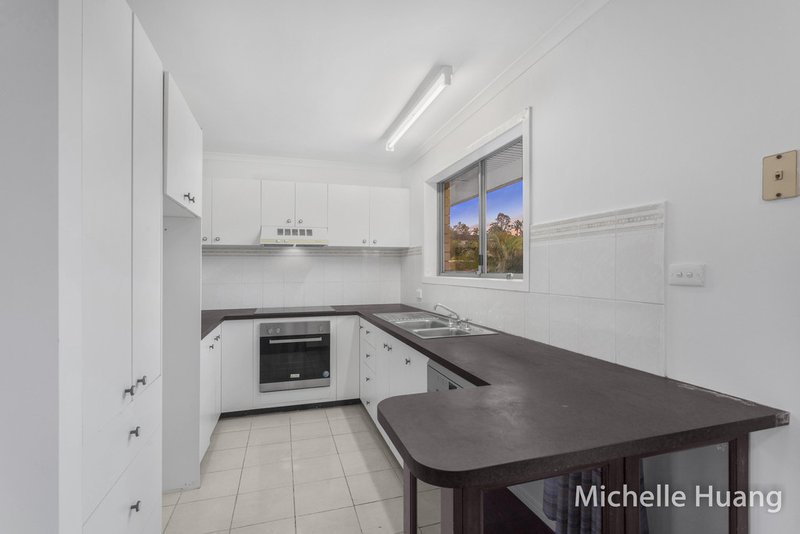 Photo - 5 Darnell Street, Sunnybank Hills QLD 4109 - Image 7