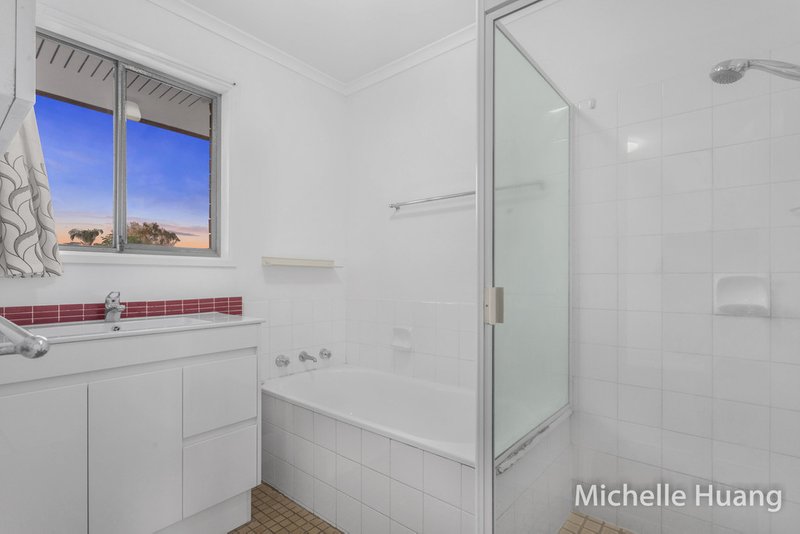 Photo - 5 Darnell Street, Sunnybank Hills QLD 4109 - Image 9