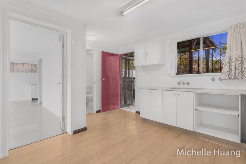 Photo - 5 Darnell Street, Sunnybank Hills QLD 4109 - Image 15