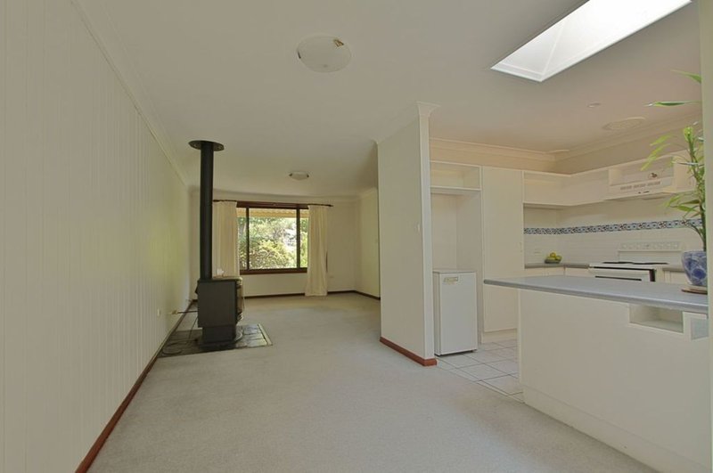 Photo - 5 David Street, Wentworth Falls NSW 2782 - Image 5