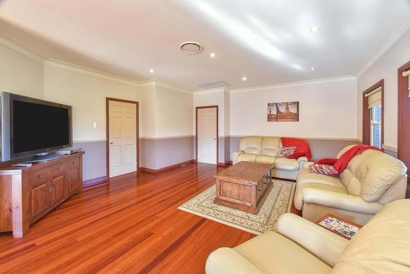 Photo - 5 Davies Place, Picton NSW 2571 - Image 4